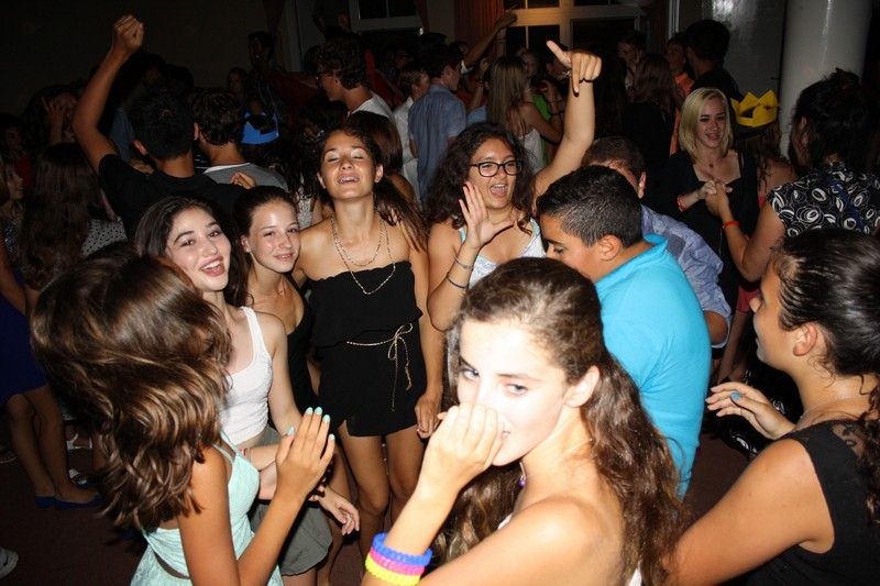 Village Camps International Summer Camp Leysin, Switzerland 2026-08-15 https://www.villagecamps.com/journals_admin/images/701-21-prom night (93).jpg